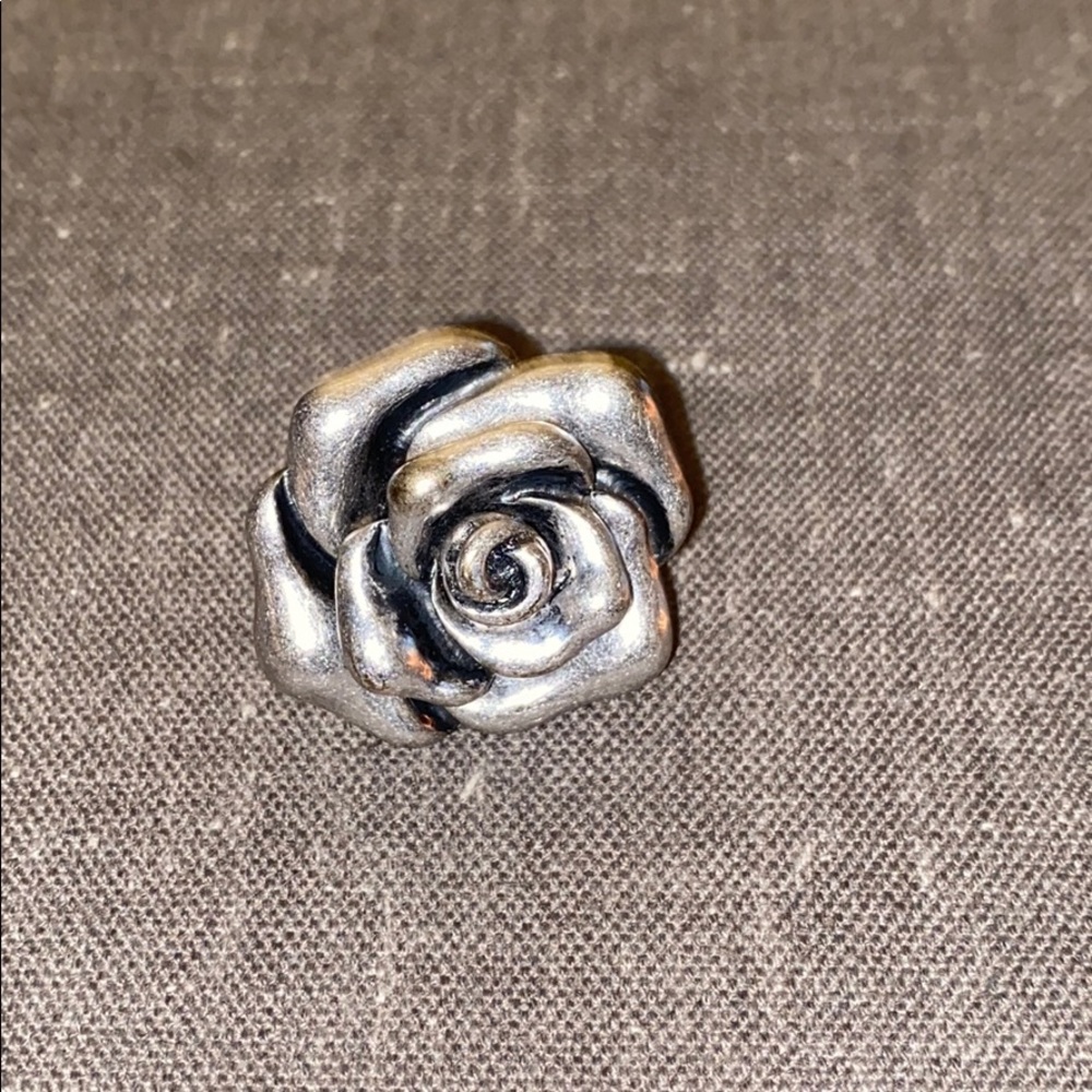 3** Rings - Picture 5 of 8